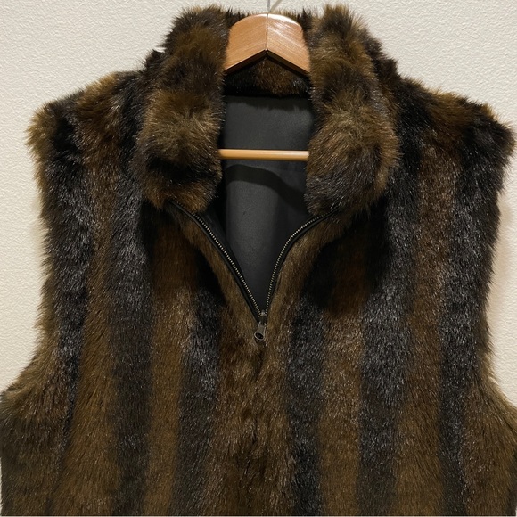 Elegant Faux Fur Vest in Rich Brown XL - Picture 1 of 15